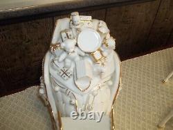 Member's Mark Porcelain Santa Sleigh & Reindeer In Original Box 2005