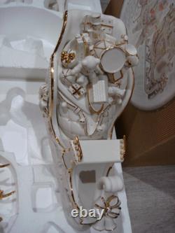 Member's Mark Porcelain Santa, Sleigh & Reindeers WithOriginal Box 2005 GORGEOUS