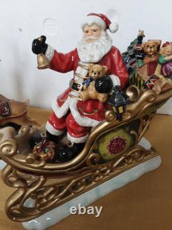 Members Mark SANTA SLEIGH WITH REINDEER Christmas Centerpiece MINT With Box