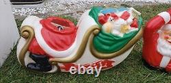 NEW Santa sleigh with 4 reindeer blow mold read description & and see pictures