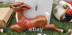 NEW Santa sleigh with 4 reindeer blow mold read description & and see pictures