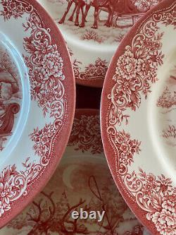 New Set of 8 Royal Stafford Red Sleigh Reindeer Santa Christmas Dinner Plates