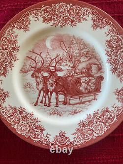 New Set of 8 Royal Stafford Red Sleigh Reindeer Santa Christmas Dinner Plates