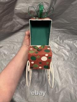 Pier 1 One VTG SLEIGH SANTA CLAUS REINDEER CHRISTMAS Presents GLITR Decor VG/EUC