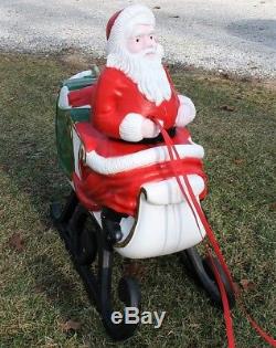 Pivoting Rare Christmas Blow Mold Santa Sleigh Reindeer Sled Yard Decor