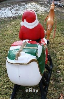 Pivoting Rare Christmas Blow Mold Santa Sleigh Reindeer Sled Yard Decor