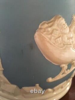 RARE Christmas Blue BowlSanta Sleigh Flying Reindeer Wedgwood Jasperware-Style