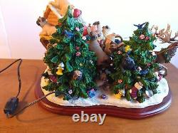 RARE! DANBURY MINT PUGS DOG CHRISTMAS SANTA'S SLEIGH With REINDEER LIGHTS UP