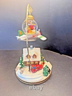 RARE HTF Christopher Radio SANTA'S FLY BY SNOWGLOBE Musicbox CHRISTMAS NEW