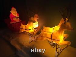 RARE HTF Vtg 1960's Santa Sleigh 4 Reindeer Lighted Hard PLastic Blow Mold Union