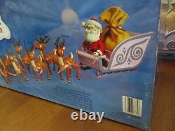 Rudolph Red Nosed Reindeer Santa's Sleigh & Team 2003 playing mantis large size