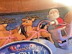 Rudolph the Red Nosed Reindeer Santa's Sleigh & Reindeer Team Playset