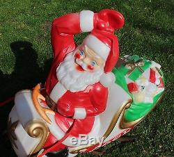Santa Reindeer Christmas Sleigh Lighted Blow Mold Set Yard Outdoor Decoration