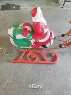Santa Sleigh Blow Mold and 3 Reindeer TPI 1989 Canada Large Size