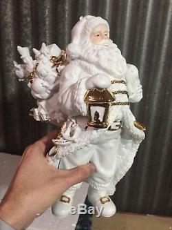 Traditions Porcelain Santa with Sleigh & Reindeer Christmas Mantle Table Set BOX