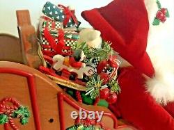 VINTAGE SANTA REINDEER SLEIGH MUSICAL ANIMATED ILLUMINATED 90s LARGE DISPLAY