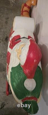 VTG Grand Voyager Christmas Santa Sleigh & 1 Reindeer Light Up Plastic Blow Mold