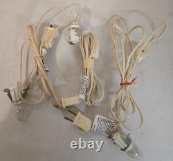 VTG Grand Voyager Christmas Santa Sleigh & 1 Reindeer Light Up Plastic Blow Mold