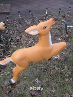 VTG TPI 33 Reindeer for Santa's Sleigh Christmas Blow Mold