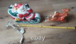Vintage 1970 EMPIRE Santa's Sleigh & 2 Reindeer Lighted Plastic Blow Mold Table