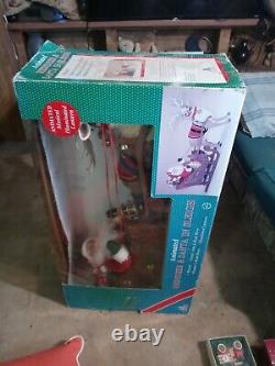 Vintage 1997 Santa Reindeer Sleigh Musical Animated Illuminated Large Display