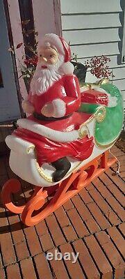 Vintage Blow Mold Plastic Ventures Santa Sleigh Reindeer Canadian NICE