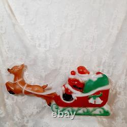 Vintage Carolina Enterprises 1981 Christmas Santa Sleigh Reindeer Lighted