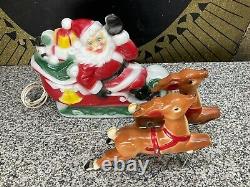 Vintage EMPIRE 1970 Christmas Santa Sleigh & Reindeer Blow Mold Light Decoration