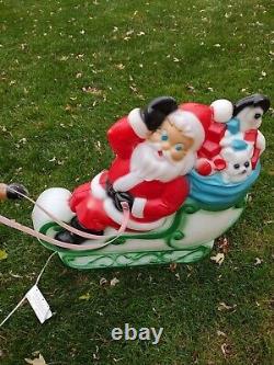 Vintage General Foam Christmas Blow Mold Santa Sleigh And Reindeer Lighted