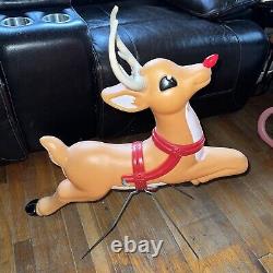 Vintage Grand Venture Christmas Santa Claus Sleigh 2 Reindeer withStakes Blow Mold