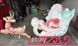 Vintage Grand Venture Santa And Sleigh With Reindeer Blow Mold GREAT CONDITION