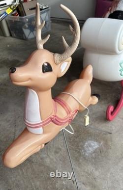 Vintage Grand Venture Santa And Sleigh With Reindeer Blow Mold GREAT CONDITION