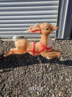 Vintage Grand Venture Santa And Sleigh With Reindeer Blow Mold With Lights