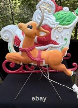 Vintage Grand Venture Santa And Sleigh With Reindeer Blow Mold With Lights Rare