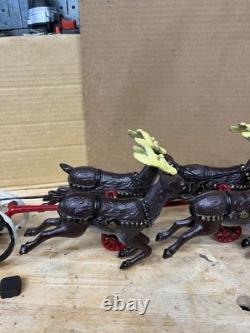 Vintage Hubley (unverified) Cast Iron Santa Sleigh with 8 reindeer