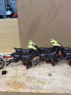 Vintage Hubley (unverified) Cast Iron Santa Sleigh with 8 reindeer