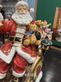 Vintage Members Mark Santa Sleigh With Reindeers Center Piece Figurine Christmas