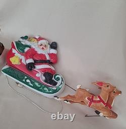 Vintage SANTA CLAUS & Reindeer Sleigh Empire Blow Mold 1970 USA