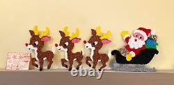Vintage Santa Sleigh & 3 Rudolph Reindeer Melted Plastic Popcorn with Instructions