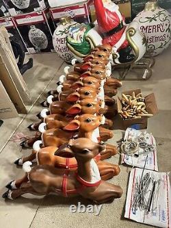 Vintage santa in sleigh + 9 reindeers (Giant)