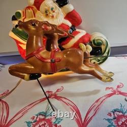 Vtg 1970 Empire Santa Reindeer Sleigh Lighted Table Top Blow Mold Made in USA