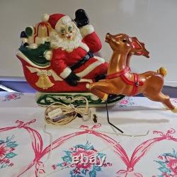 Vtg 1970 Empire Santa Reindeer Sleigh Lighted Table Top Blow Mold Made in USA