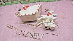 Vtg UCAGCO CHRISTMAS Santa Claus TWO LEAPING REINDEER Sleigh GOLD SLEIGH FRAME