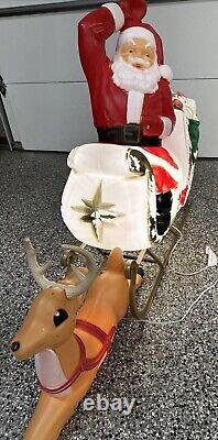X. Vintage Classic General Foam Reindeer Pulling Santa & Sleigh With Toys Tested