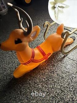X. Vintage Classic General Foam Reindeer Pulling Santa & Sleigh With Toys Tested